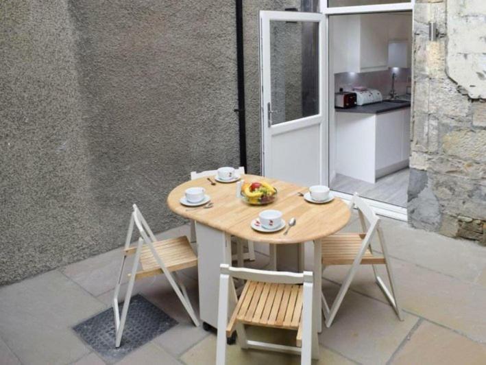 Courtyard Holiday Apartments Inverkeithing Extérieur photo